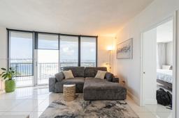 Picture of 1750 N Bayshore Dr # 4702, Miami, FL 33132