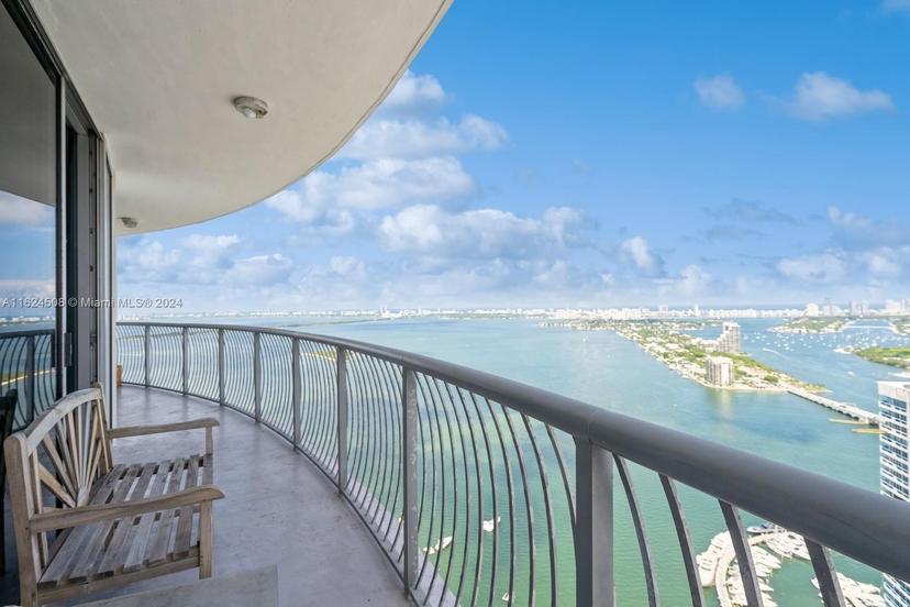 Picture of 1750 N Bayshore Dr # 4702, Miami FL 33132