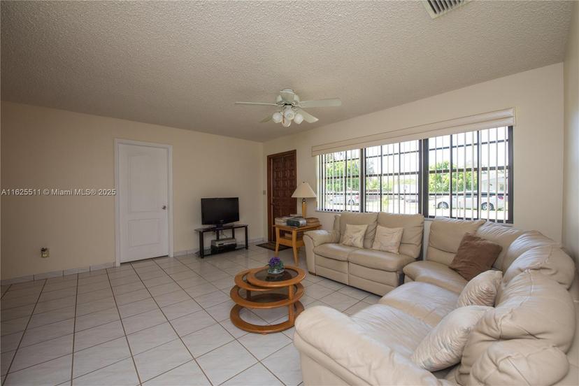 Picture of 18900 SW 313Th St, Homestead FL 33030