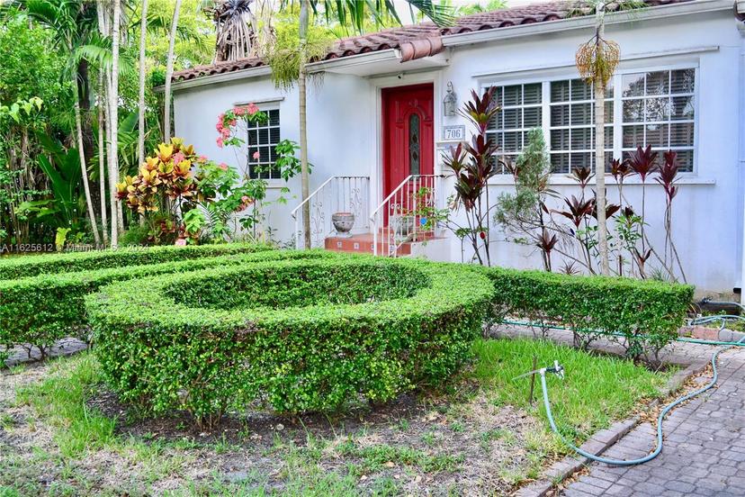 Picture of 706 Mendoza Ave, Coral Gables FL 33134