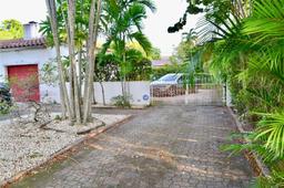 Picture of 706 Mendoza Ave, Coral Gables, FL 33134