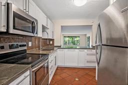 Picture of 2305 S Cypress Bend Dr # 104D, Pompano Beach, FL 33069