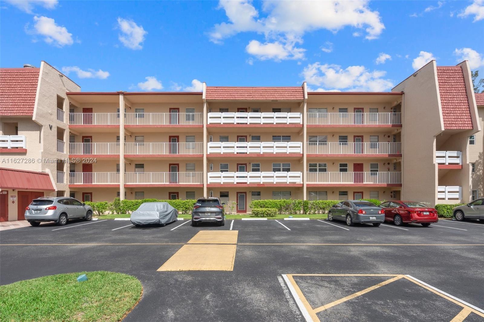 Picture of 1045 Country Club Dr # 107, Margate, FL 33063