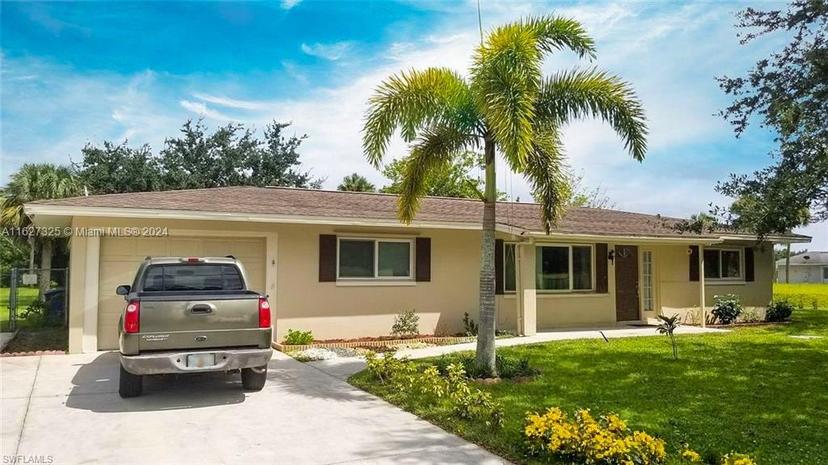 Picture of 10 Lincoln Ave, Lehigh Acres FL 33936