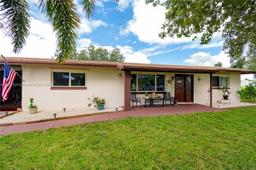 Picture of 10 Lincoln Ave, Lehigh Acres, FL 33936