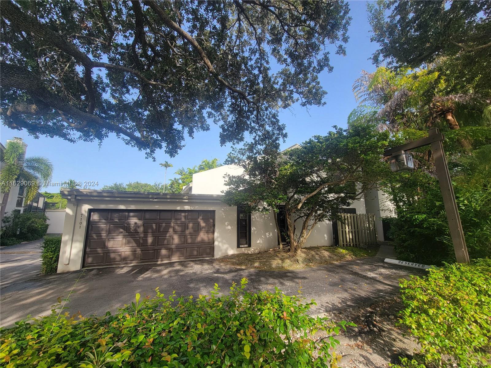 Picture of 7101 SW 67Th Ave # 1, South Miami, FL 33143