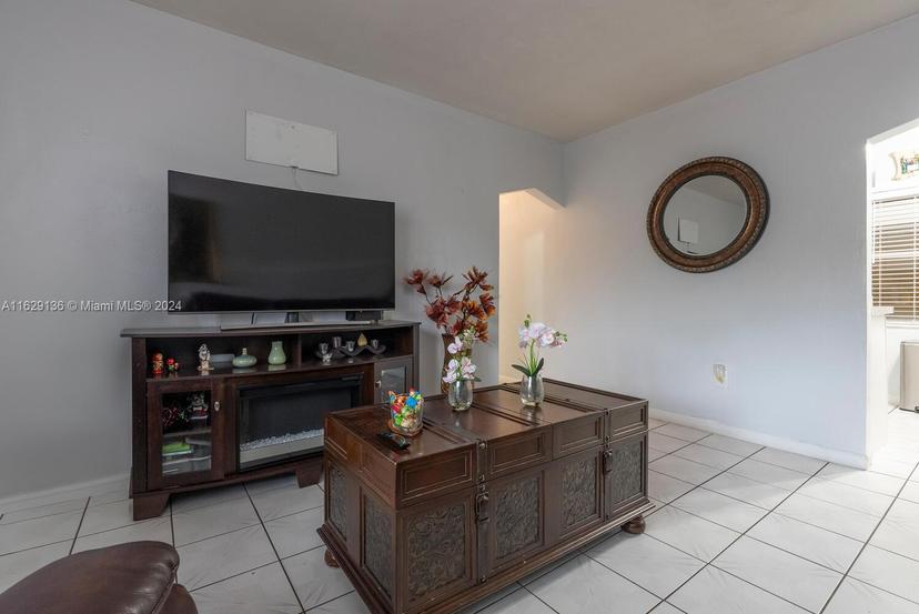 Picture of 330 E 16Th St, Hialeah FL 33010