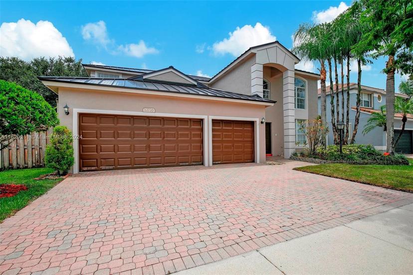 Picture of 12720 NW 18Th Ct, Pembroke Pines FL 33028