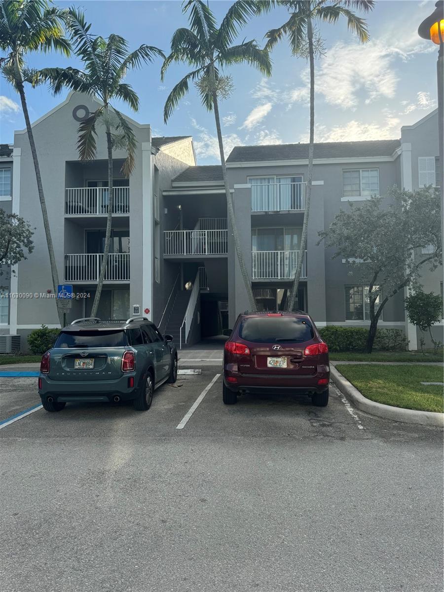 Picture of 720 SW 111Th Ave # 307, Pembroke Pines, FL 33025