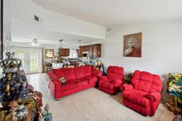 Picture of 1732 Laredo Dr, Deltona, FL 32738