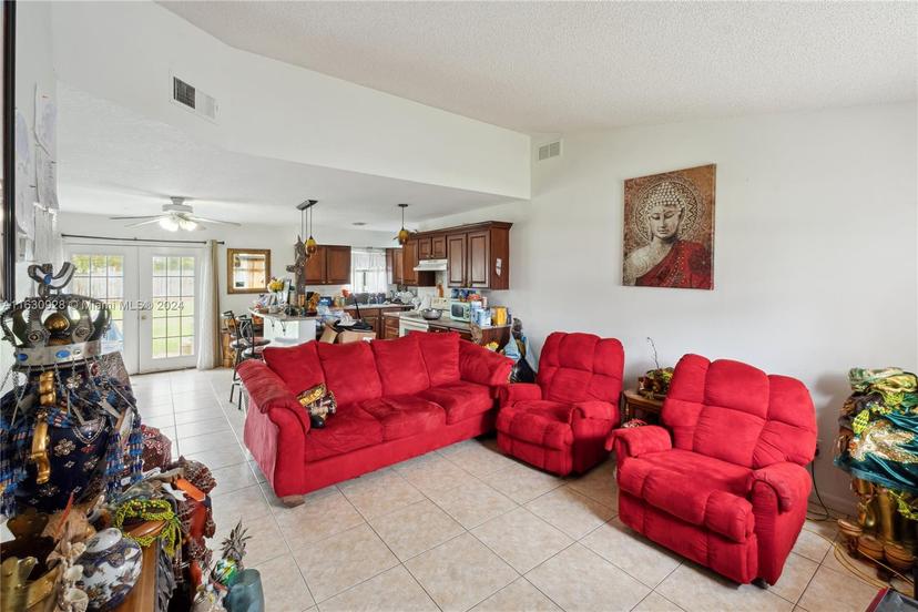 Picture of 1732 Laredo Dr, Deltona FL 32738