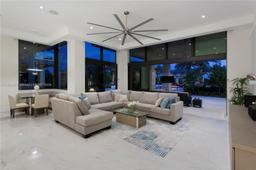 Picture of 3000 Meadow Ln, Weston, FL 33331