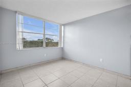 Picture of 900 Saint Charles Pl # 510, Pembroke Pines, FL 33026