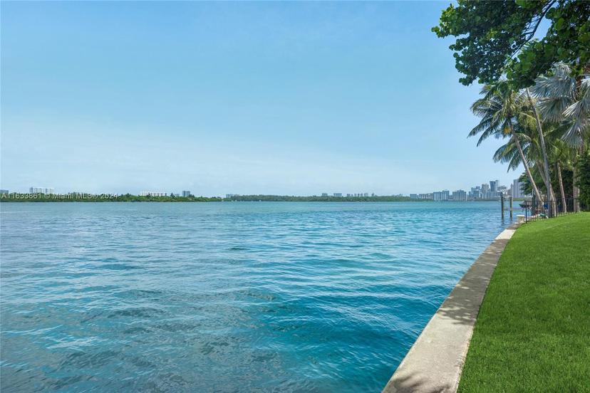 Picture of 216 Bal Bay Dr, Bal Harbour FL 33154