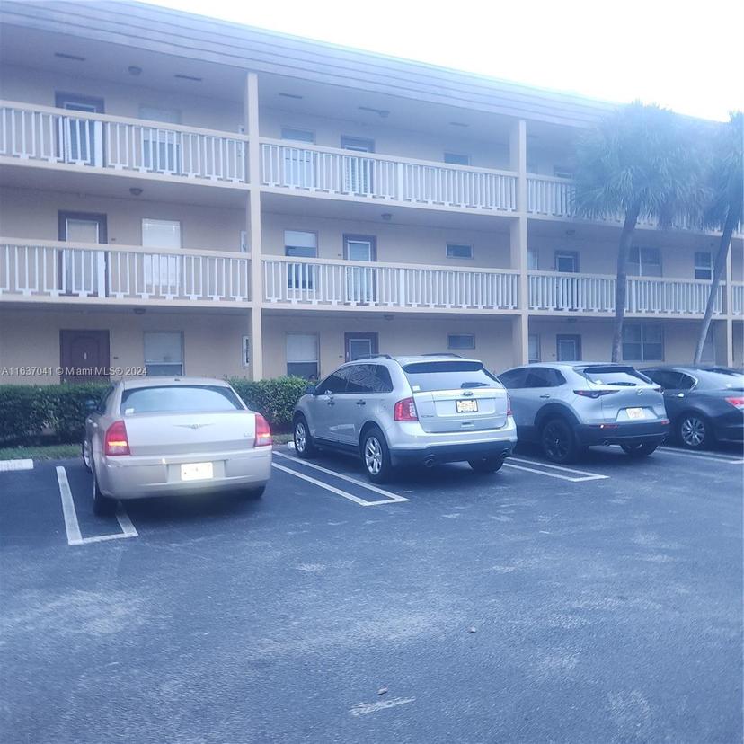 Picture of 5800 NW 64Th Ave # 108, Tamarac FL 33319