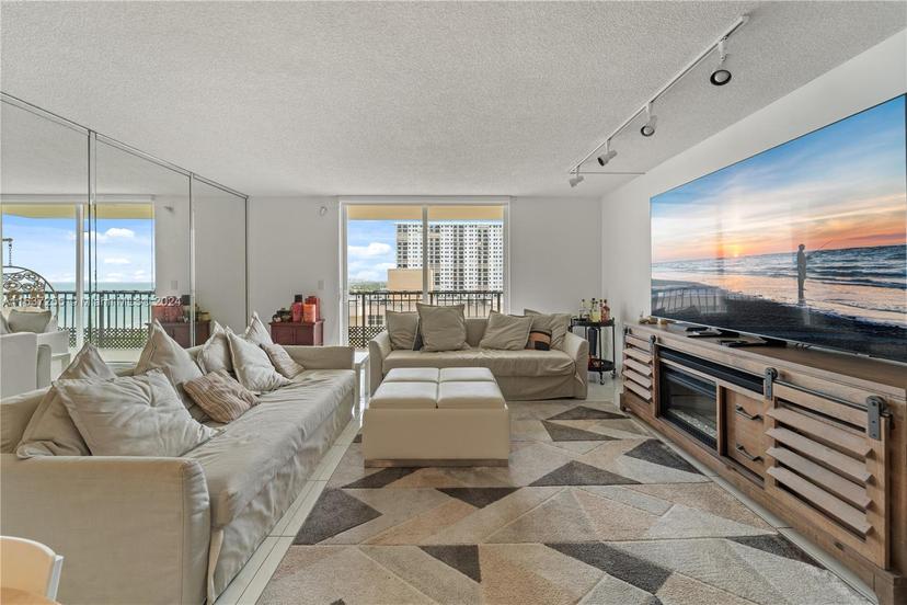 Picture of 1501 S Ocean Dr # 1202, Hollywood FL 33019