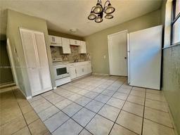 Picture of 313 Blanco Court, Avon Park, FL 33825