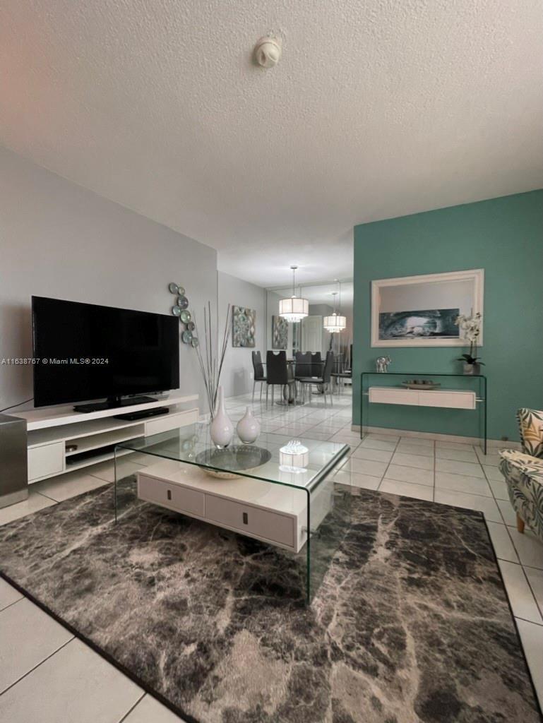 Picture of 16901 NE 13Th Ave # 309, Miami FL 33162