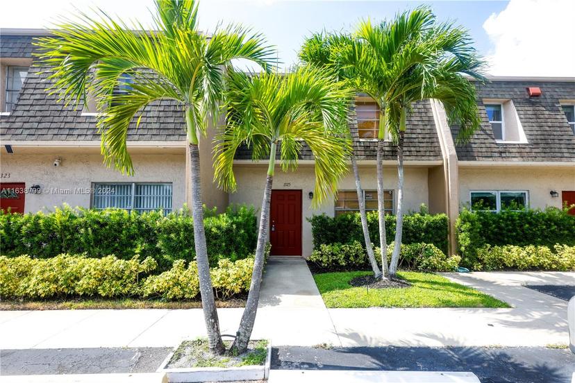 Picture of 1325 Partridge Close, Pompano Beach FL 33064