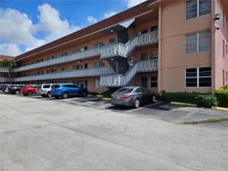 Picture of 18555 NE 14Th Ave # 713, Miami, FL 33179