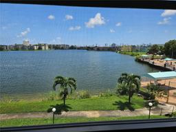 Picture of 18555 NE 14Th Ave # 713, Miami, FL 33179