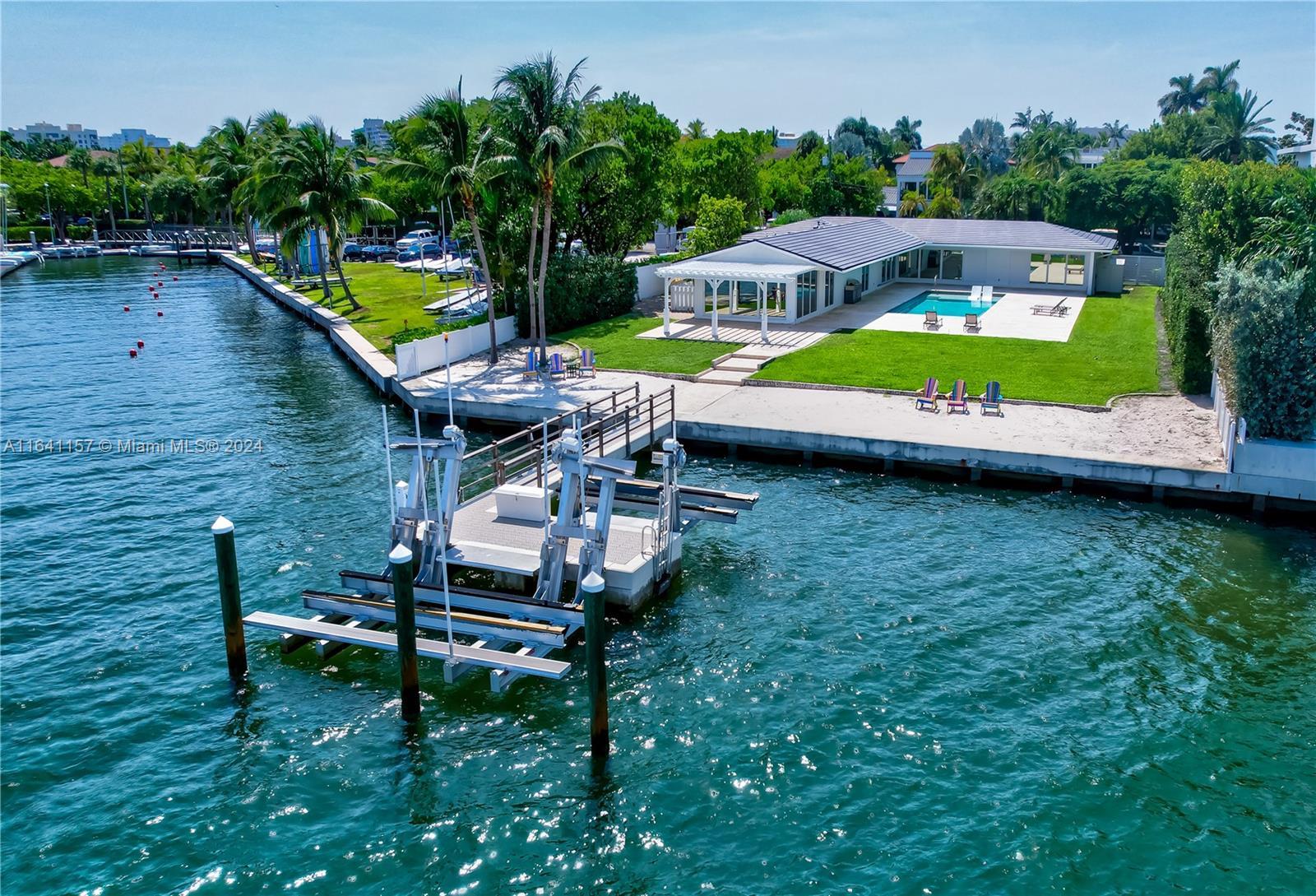 Picture of 200 Harbor Dr, Key Biscayne, FL 33149