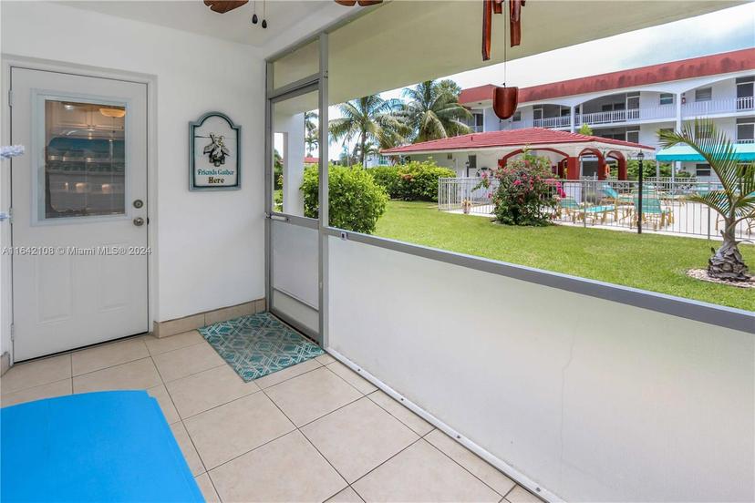 Picture of 580 Egret Dr # 121, Hallandale Beach FL 33009