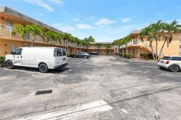 Picture of 4061 N Dixie Hwy # 29, Oakland Park, FL 33334