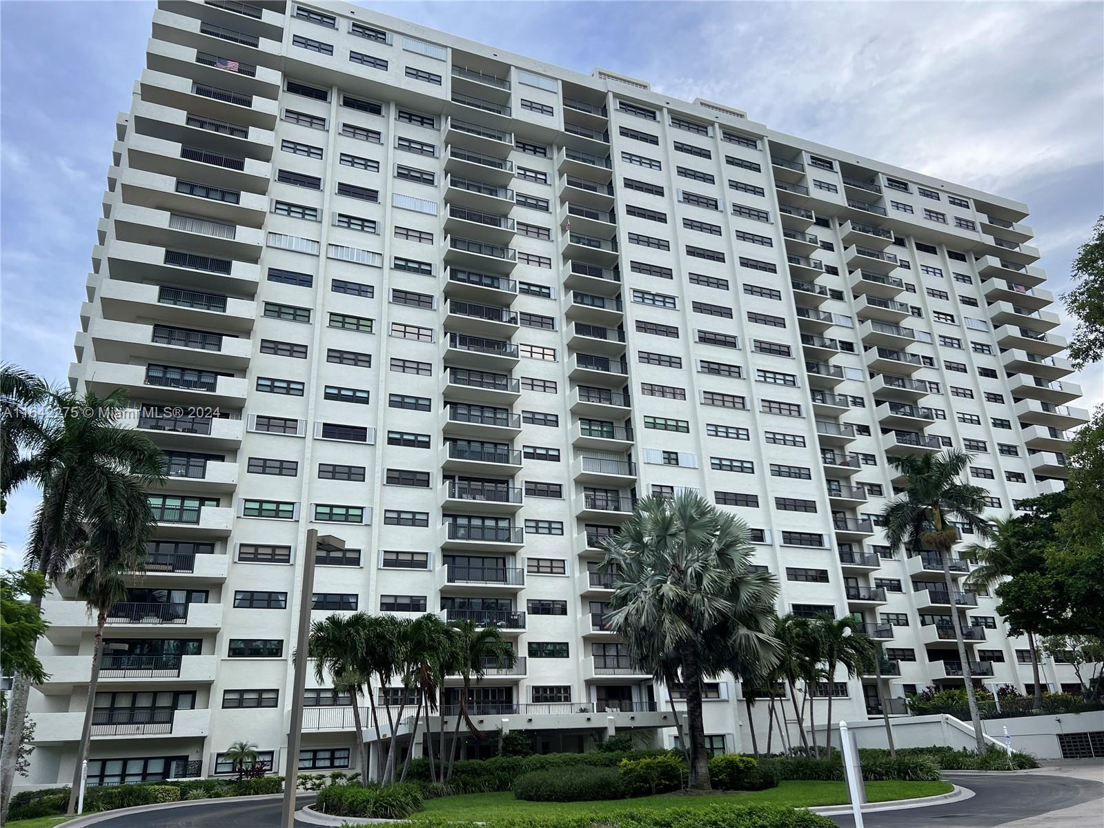 Picture of 3200 N Port Royale Dr N # 210, Fort Lauderdale, FL 33308