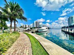 Picture of 7900 Harbor Island Dr # 509, North Bay Village, FL 33141