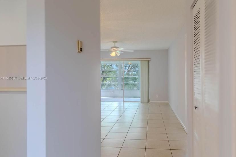 Picture of 6870 Royal Palm Blvd # 306M, Margate FL 33063