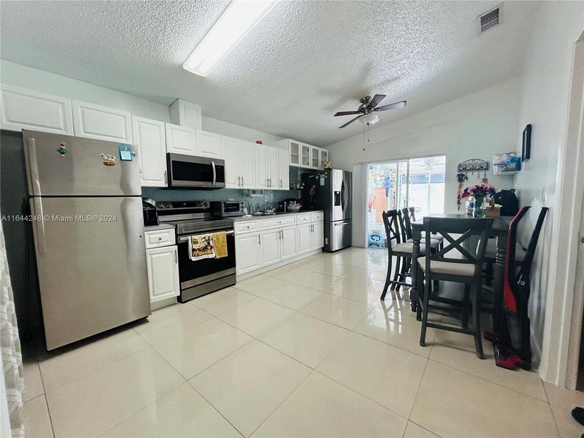 Picture of 6919 W 29Th Way, Hialeah FL 33018