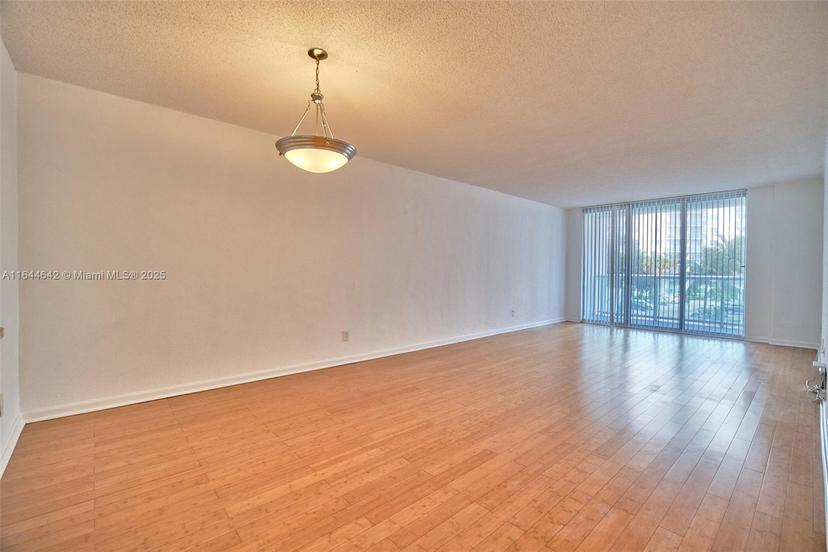 Picture of 19390 Collins Ave # 212, Sunny Isles Beach FL 33160