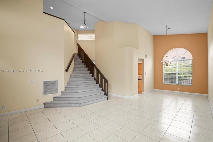 Picture of 18405 NW 9Th Ct, Pembroke Pines FL 33029