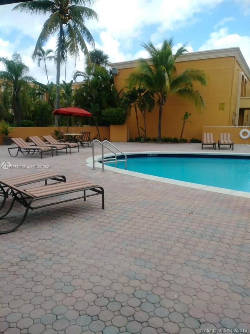 Picture of 18111 NW 68Th Ave # G208, Hialeah FL 33015