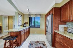 Picture of 2206 S Cypress Bend Dr # 408, Pompano Beach, FL 33069