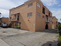 Picture of 1305 W 53Rd St # 429, Hialeah, FL 33012