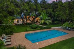 Picture of 10920 Lakeside Dr, Coral Gables, FL 33156