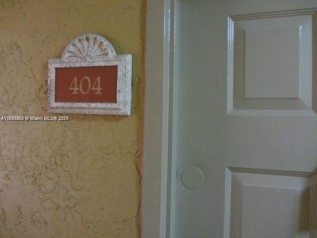 Picture of 8353 Lake Dr # 404, Doral FL 33166