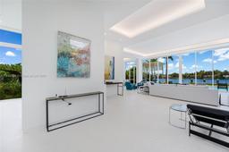 Picture of 1844 Daytonia Rd, Miami Beach, FL 33141