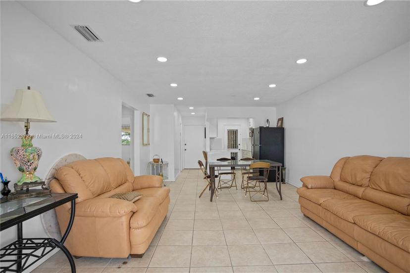 Picture of 16900 NE 14Th Ave # 301, North Miami Beach FL 33162