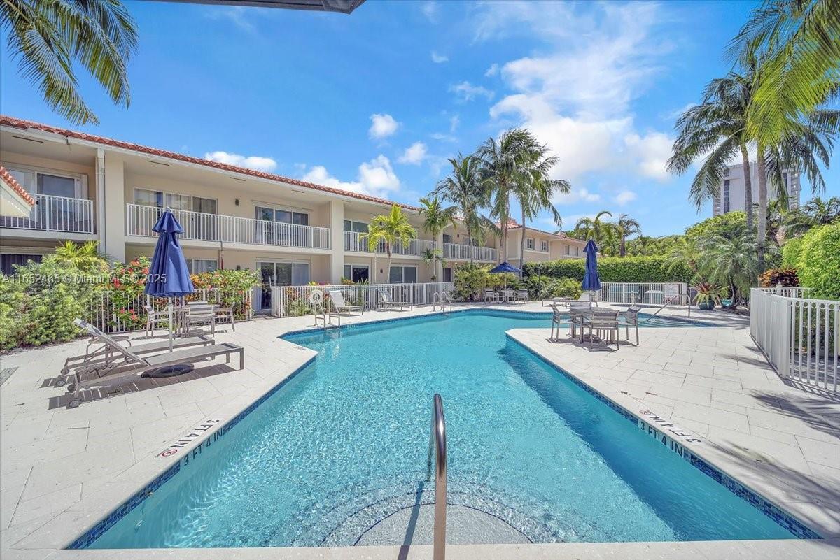 Picture of 3006 NE Quayside Ln # 23, Miami, FL 33138