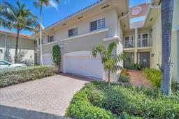 Picture of 3006 NE Quayside Ln # 23, Miami, FL 33138