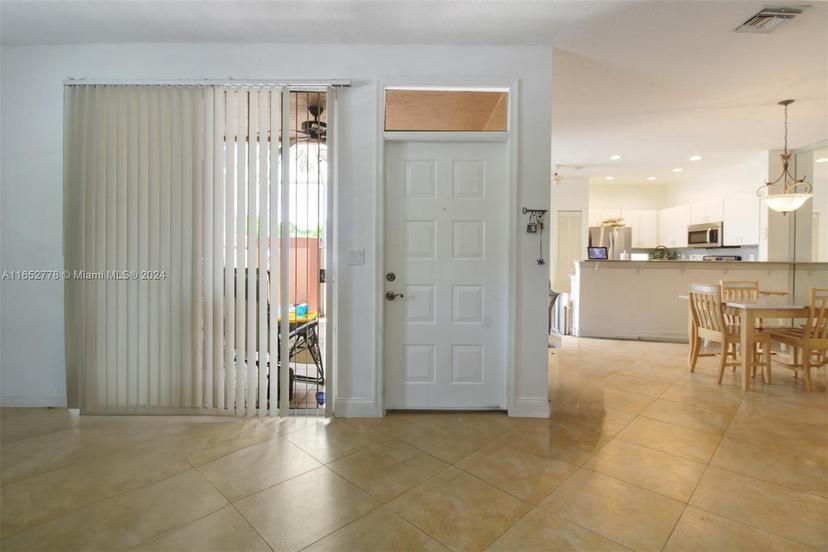 Picture of 11880 Royal Palm Blvd # 11880, Coral Springs FL 33065