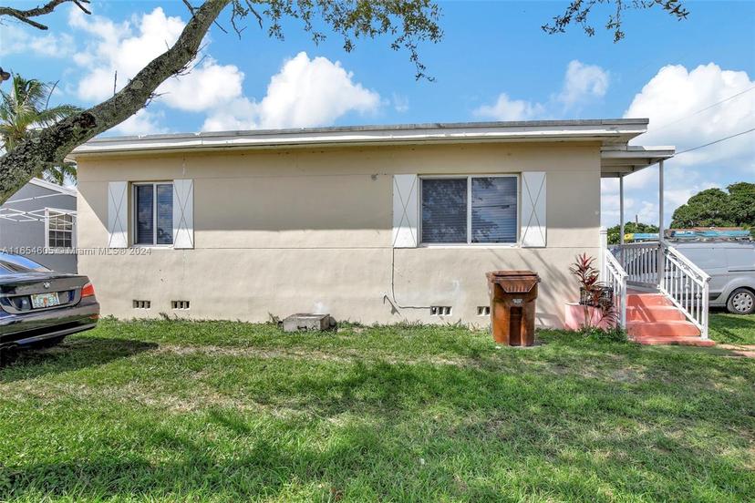 Picture of 380 E 45 St, Hialeah FL 33013