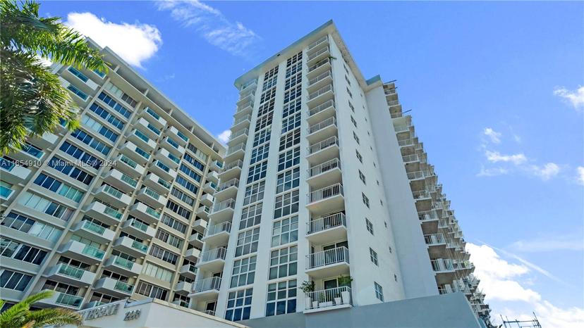 Picture of 1228 West Ave # 907, Miami Beach FL 33139