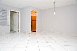 Picture of 300 Layne Blvd # 215, Hallandale Beach, FL 33009