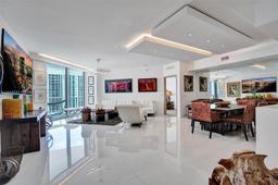 Picture of 17301 Biscayne Blvd # 1803, North Miami Beach, FL 33160