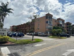 Picture of 3048 E Sunrise Lakes Dr # 314, Sunrise, FL 33322