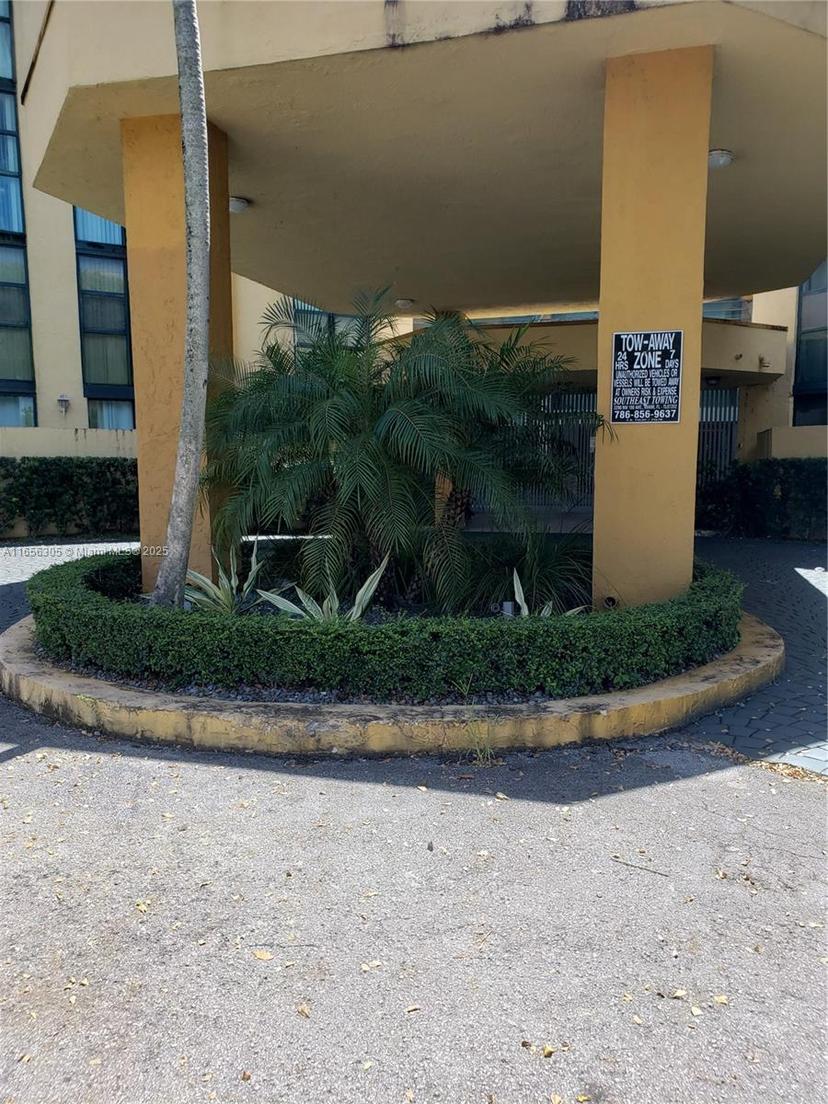 Picture of 11800 SW 18Th St # 4, Miami FL 33175